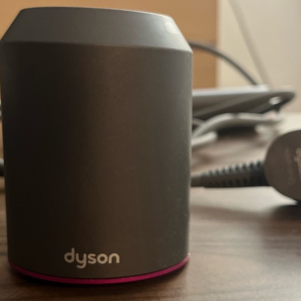 Dyson Supersonic hair dryer - Picture 3 of 4